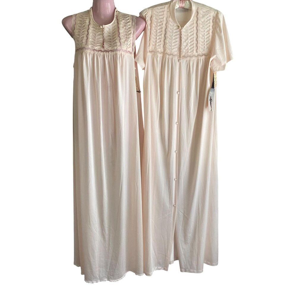 Vintage Vanity Fair Nightgown Robe Set Womens Small Lace Moniece Long USA 70s